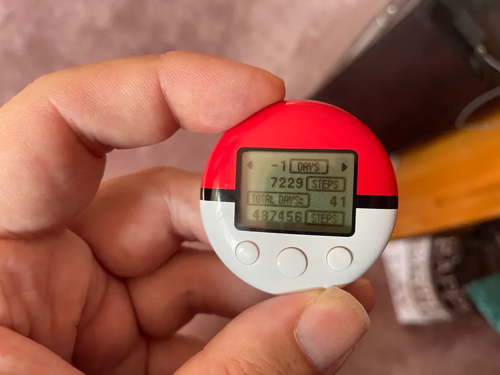 A photo of the Pokéwalker pedometer